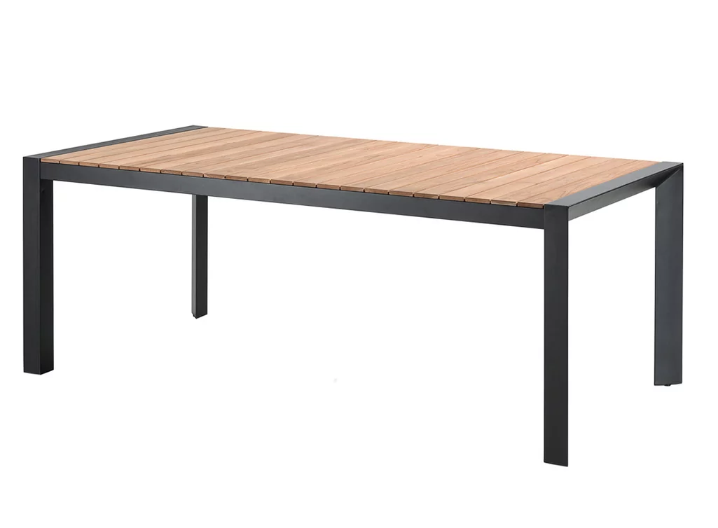 Gartentisch modern aus Teakholz mit einem Metallgestell