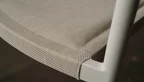 Detailansicht Outdoor Stuhl vom Rahmen und der Sitzfläche