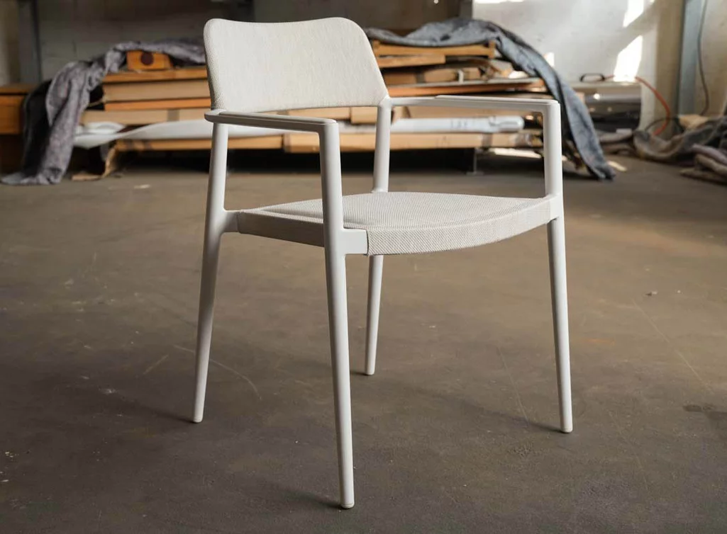 Outdoor Stuhl stapelbar aus Aluminium
