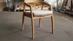 Teak Stuhl in massiver Ausführung mit Polster