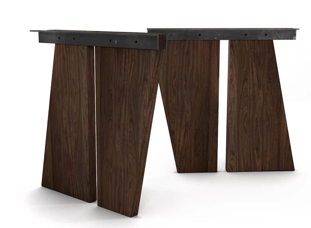 Moderne Tischwangen aus Nussbaum mit stylischem Abstand zwischen den Wangen Moderne Tischwangen aus Nussbaum mit stylischem Abstand zwischen den Wangen