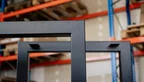 Tischgestell aus Stahl im klassischen Industrial Style nach RAL9005 lackiert