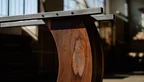 Massives Holz Tischgestell nach Maß aus Nussbaum