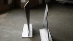 Futuristische Stahl Tischwangen filigran E35L