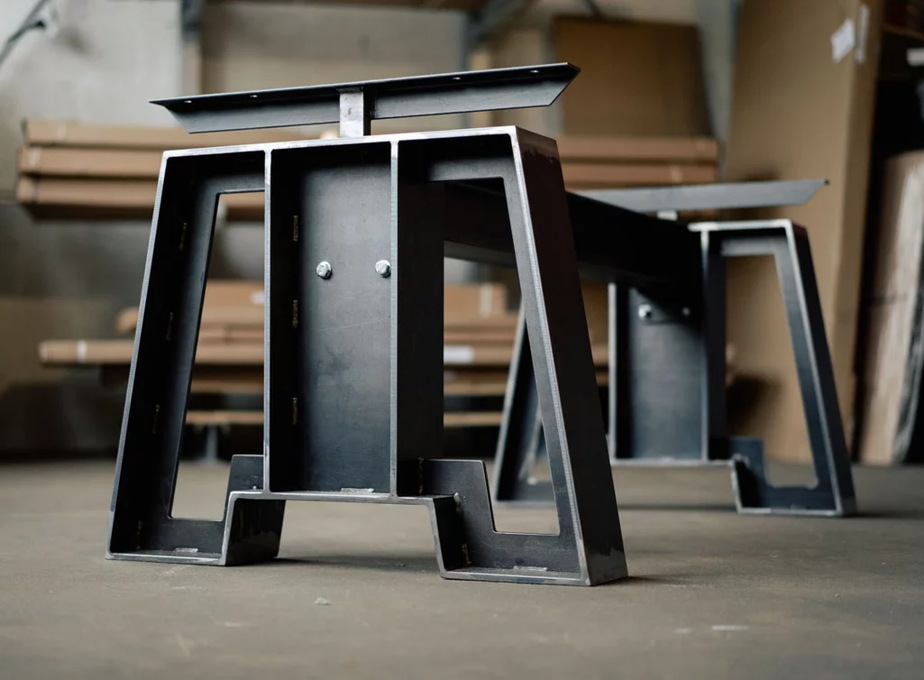 Tischgestell nach Maß im industriellen Design Modell BOX-506