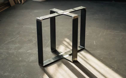 Mittelfuß Tischgestell aus Metall massiv nach Maß - G280 Mittelfuß Tischgestell aus Metall massiv nach Maß - G280