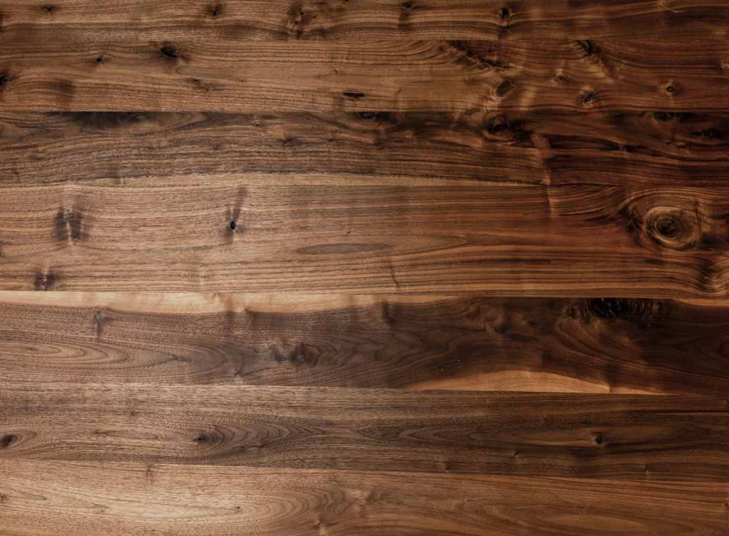 Naturholz Tischplatte aus Nussbaumholz nach deinen Maßen Naturholz Tischplatte aus Nussbaumholz nach deinen Maßen
