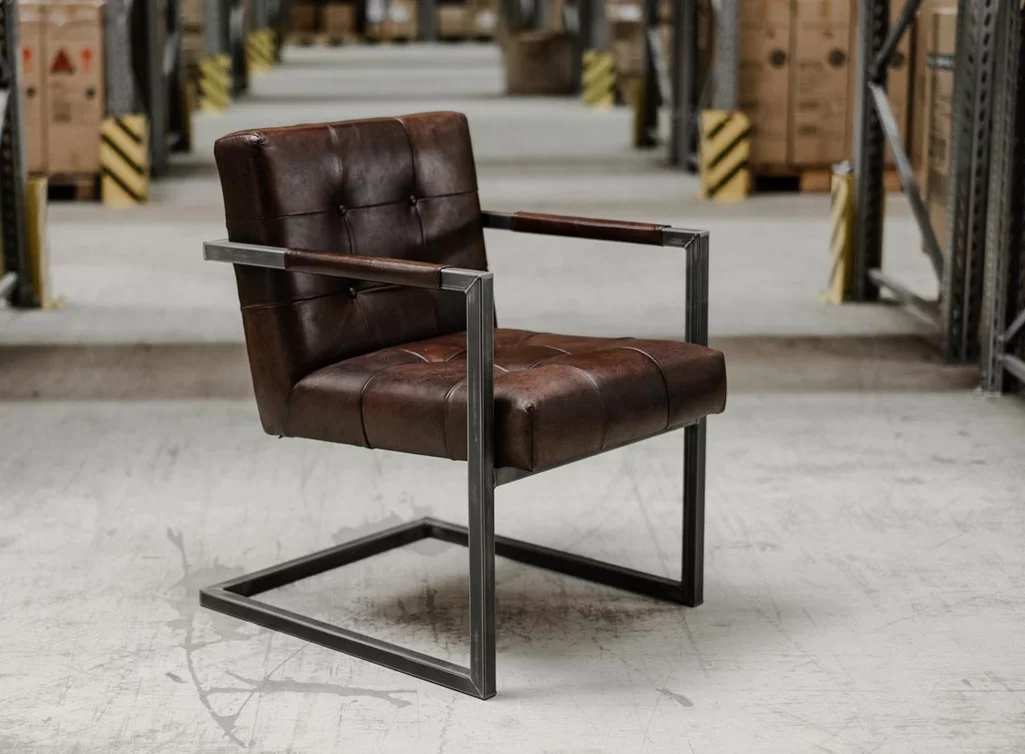 Industriedesign Sessel Echtleder Sitzplatz 7B