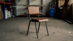 Esszimmerstuhl aus Echtleder und Metall Stuhlbeinen Modell 8D.