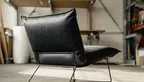 Designer Sessel aus Leder und Stahl - Rückseite