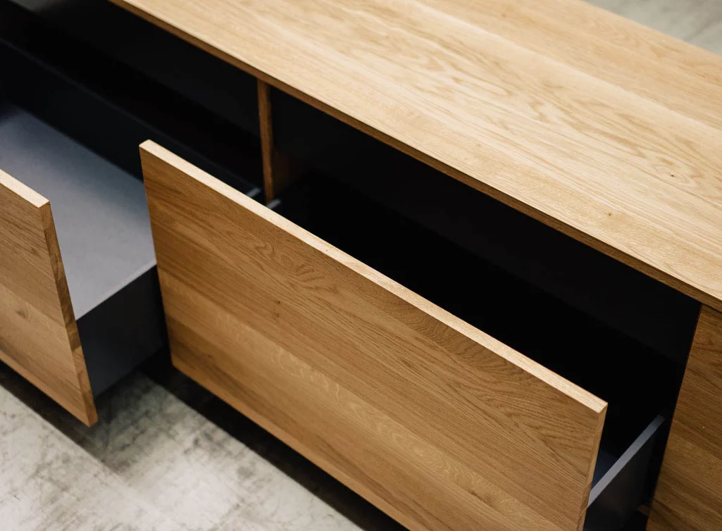 Eiche Sideboard modern in Maßfertigung Massivholz Eiche Sideboard modern in Maßfertigung Massivholz
