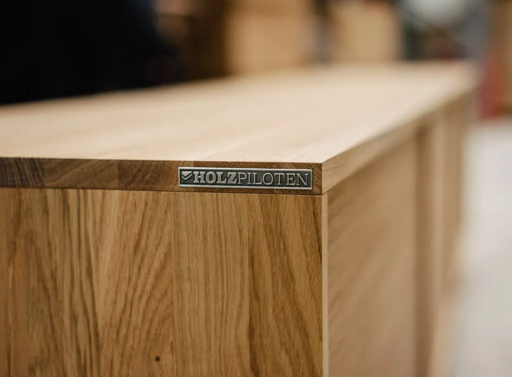 Eiche Sideboard modern Ansicht Detail Kanten Eiche Sideboard modern Ansicht Detail Kanten