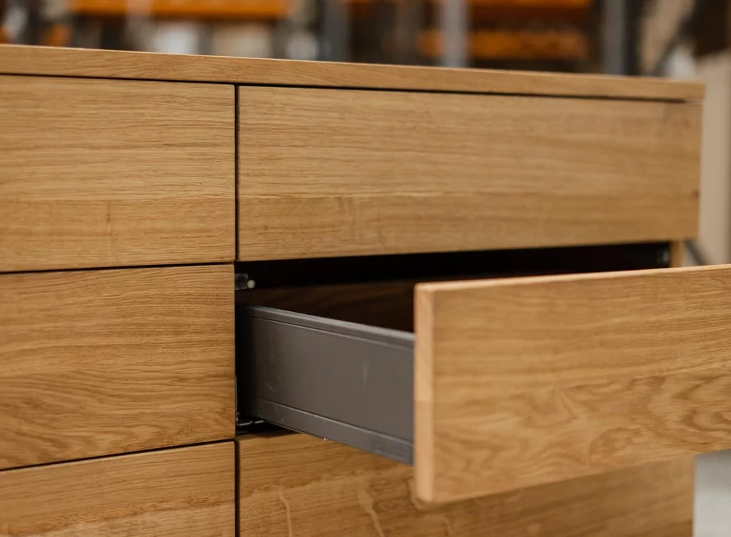 Hochwertige Kommode Eiche modern Detail Schublade Hochwertige Kommode Eiche modern Detail Schublade