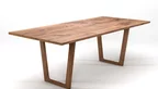 Moderner Eichentisch auf Maß Tischkufen aus Holz