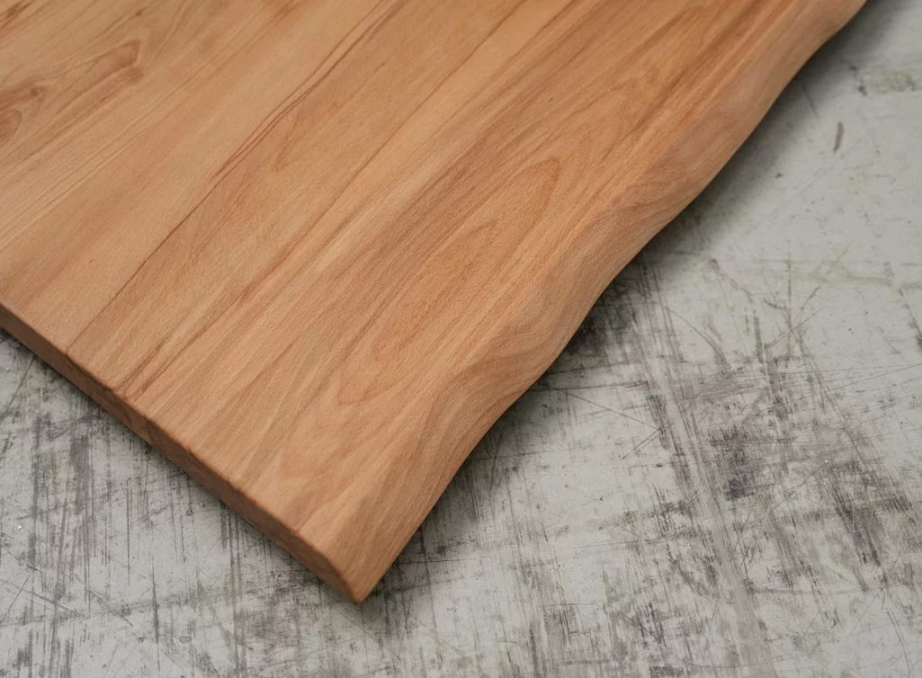 Baumkantentischplatte aus Kernbuche massiv nach Maß 4cm stark Baumkantentischplatte aus Kernbuche massiv nach Maß 4cm stark