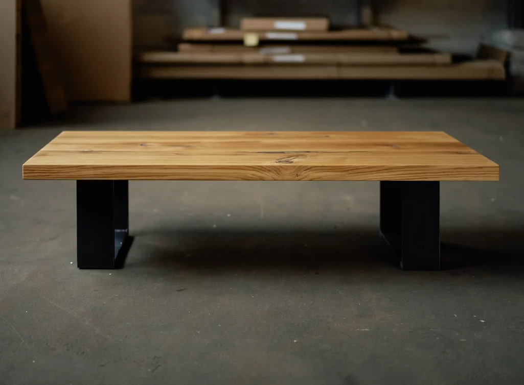 Seitenansicht Tischkufen Couchtisch aus massiver Eiche gefertigt Seitenansicht Tischkufen Couchtisch aus massiver Eiche gefertigt
