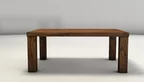 Massiver Couchtisch aus Nussbaumholz mit Tischbeinen
