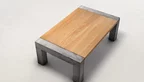 Couchtisch mit Beinen aus Metall und Buche Tischplatte weitgehend ast- und splintfrei