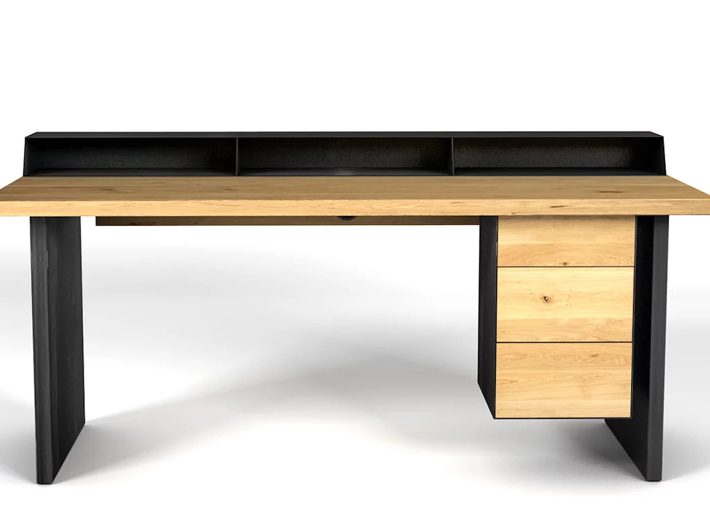 Design Schreibtisch aus Eiche mit Stahlwangen und verschiedenen Ausstattungen zur Auswahl. Design Schreibtisch aus Eiche mit Stahlwangen und verschiedenen Ausstattungen zur Auswahl.