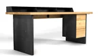 Schreibtisch modular aus Eiche und Stahl im Industriedesign gefertigt.