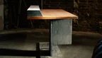 Schreibtisch Buche massiv mit Ast- und Splintholzanteil auf Maß.