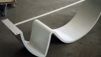 Mittelfuß Tischuntergestell in einer Wellenform aus Stahl - Modell GW9525