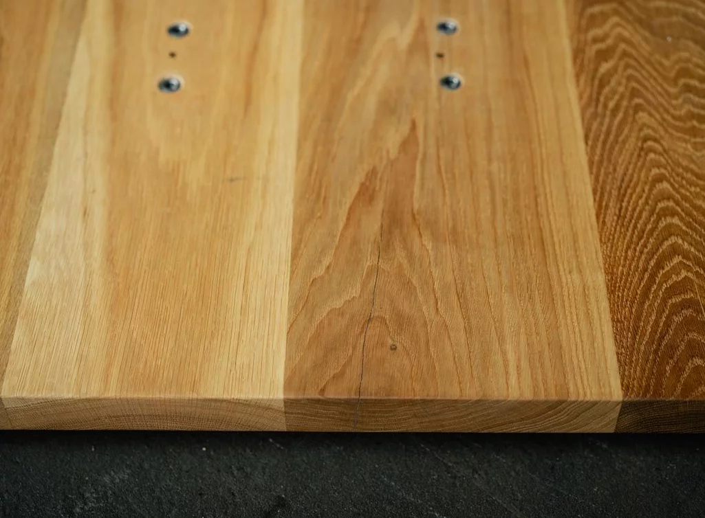 Tischverlängerung aus Massivholz Eiche mit Riss