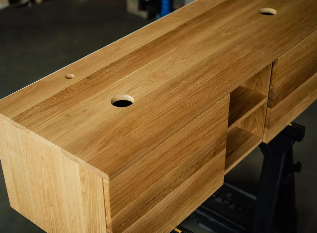 Eichenholz Waschtisch mit Lochbohrungen auf Oberseite für Waschbeckenmontage