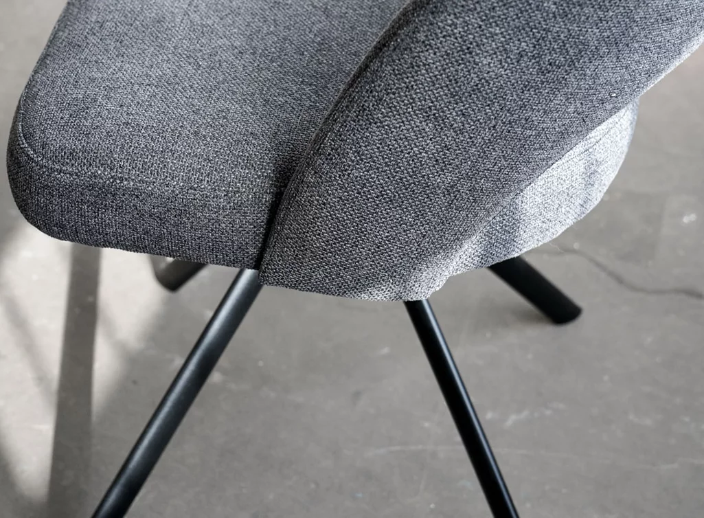 Drehstuhl Detailansicht des Stuhl Gestells aus Metall